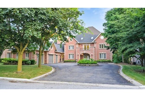Wow, A True Masterpiece amp ; Showcase Renovated Over 8, 000 Sq.