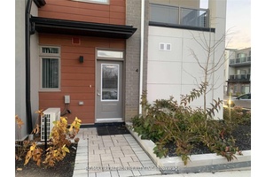 LOCATION ! Cozy One Bedroom Condo Unit, Functional Layout Spacious.