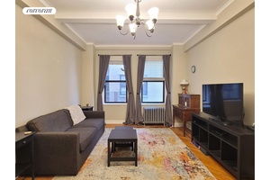 One of the most convenient corners of Manhattan with excellent service levels !