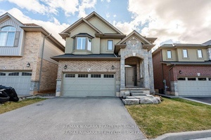 Just Listed in Grimsby, Ontario !