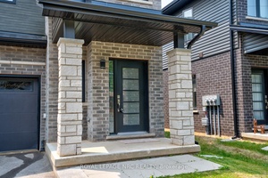 Fantastic 1600 sq. ft. end unit two storey town home !
