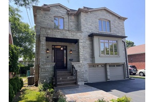 This magnificent and exquisite custom built home, with 47 feet of frontage, offers the perfect blend of luxury and functionality in a prime location just a five minute walk from ...