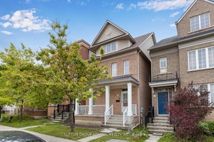 Large Detached 2 Storey over 2000 soft.