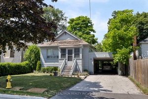 Great Starter Bungalow in Prime Location !