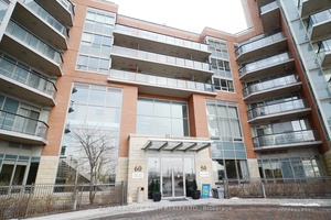 Welcome To Prestigious Majestic Court Located In The Heart Of Markham Bright amp ; Spacious Layout Granite Kitchen Counters amp ; Vanities Centre Island Ceramic Kitchen Back Splash 2 Walkouts ...