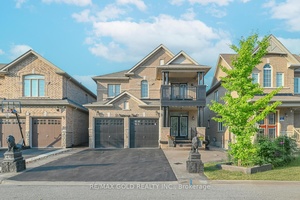 Showstopper ! Welcome to this stunning 4 1 Bedroom Finished Bsmt amp ; Builder Separate Entrance Amazing Layout With Sep Living Room, Sep Dining amp ; Sep Family Room W ...
