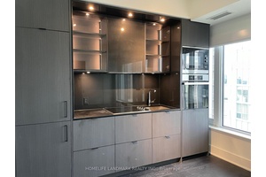 Experience modern luxury at 11YVperfect for a young professional or student !