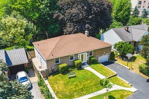 Charming and meticulously maintained bungalow in Burlingtons sought after Aldershot community !