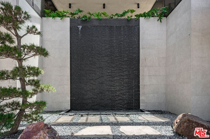 Entry Waterfall