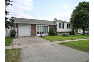 Corner Lot Welcome to the Quiet, Sought After Avondale Neighborhood in Bramalea !