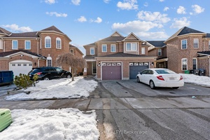 Welcome to this gorgeous and impeccably maintained semi detached home nestled in a friendly Lisgar neighborhood !