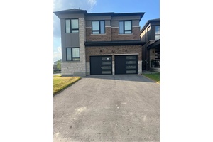 Welcome to the brand new beautiful property located in Barrie, it is the perfect rental for families and professionals.