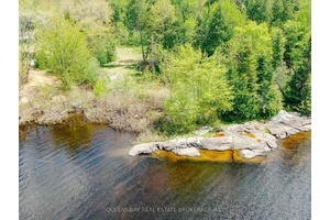 Welcome to your private slice of Northern Ontario paradise !