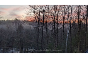 Open the windows and doors to hear the relaxing sounds of rushing water.