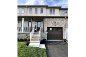 Conveniently located in family friendly neighbourhood in Angus off the 5th line.