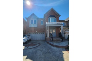 Well Kept Luxury Home, Dd Entrance, 9 Ft Ceiling On Main, Spacious 4 Br amp ; 3 Full Wr On 2nd, Functional Open Concept Layout, Upgraded Inviting Kitchen With Custom ...