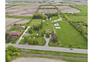 Excellent Location...... Rare 23.