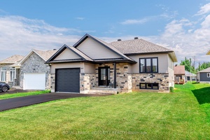 Welcome to beautiful 269 Gillis Ave, situated in one of Cornwall's most desirable areas !