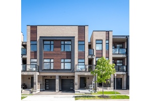 Welcome to this stunning 3 bedroom, 2.