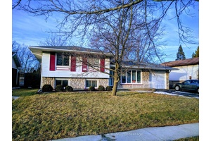 Legal Duplex North Welland Location.