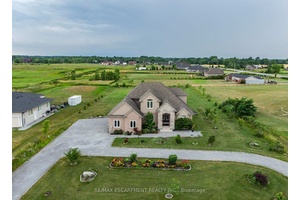 Prepare to be WOWED by this spectacular 3700 sq ft 2 stry 4 1 amp ; 4 1 bath on almost 1.