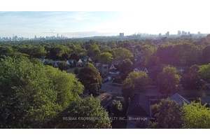 Absolutely Stunning amp ; Fully Renovated Detached Home.