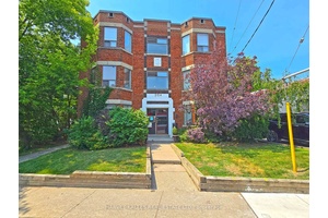 Bright amp ; Spacious 1 Bedroom with South Facing Bay Window.