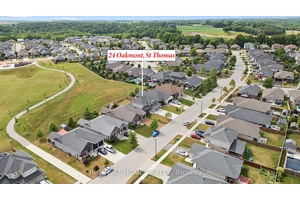 Welcome to 24 Oakmont a stylish and spacious 4 1 Bed, 2.