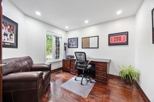 Welcome To Your New Home At 18 Castlepoint Drive !