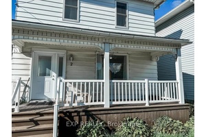 Welcome to easy living in the heart of St.