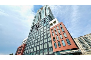 Be the first to live in this stunning 1 bedroom den suite in Barries newest luxury landmark DEBUT Condos, a premier waterfront residence redefining modern living in the heart of ...