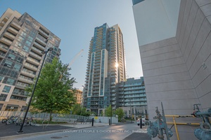 Welcome to this beautifully Condo Pan house 2 1 spaciousbedrooms, 2 full bathrooms, and a den.