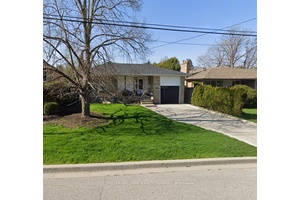 Exceptional 50x120 Ft Lot in Prestigious Bayview Village !