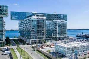 Right On Downtown Toronto's Waterfront Prestigious Condo.