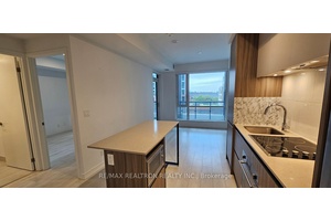 Welcome to this beautiful 1 bedroom condo apartment built by Renowned Developer Daniel.