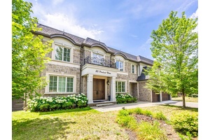 Stunning custom built residence in prime Eastlake, Southeast Oakville, offering 4, 140 sq ft of luxury living space on a private, sun filled lot.