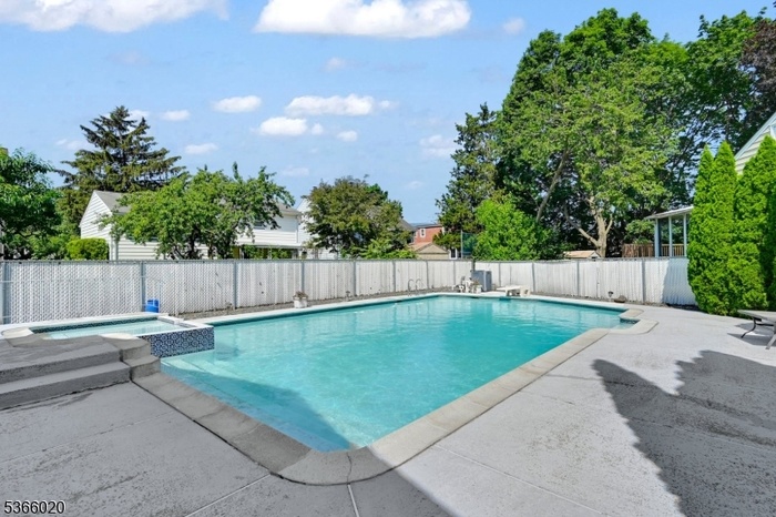 pool 2