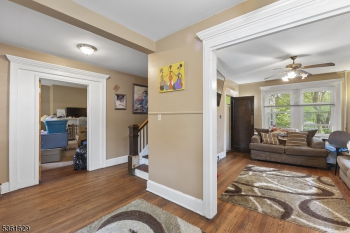 Foyer View-Interior