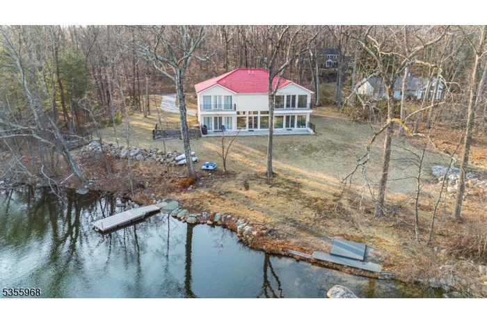 Lake Front Living