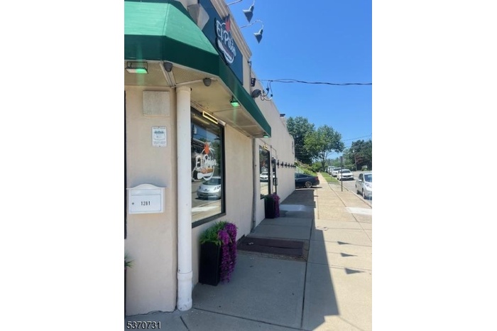 sidewalk view