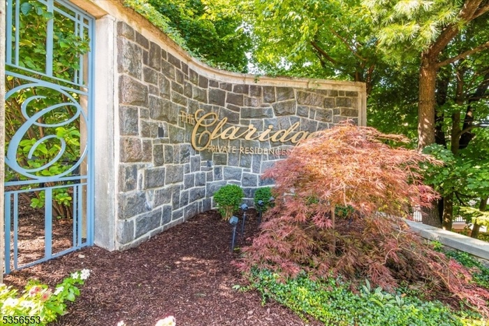 CLARIDGE DRIVE