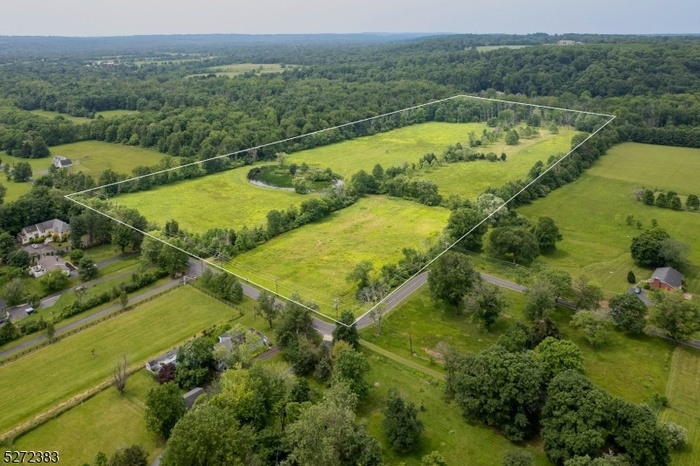 Aerial to SW w/Boundries