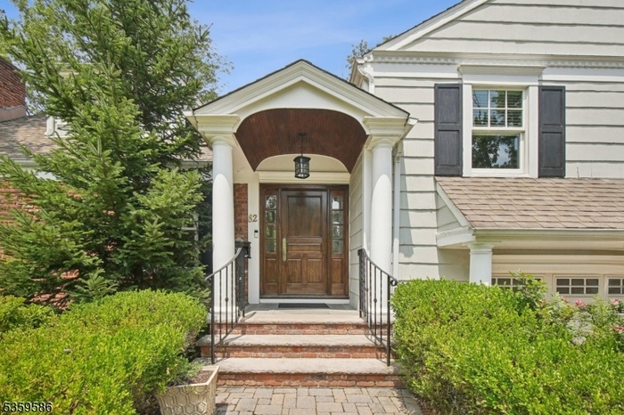 Covered Entryway