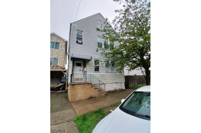 468 4th Ave