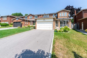 Welcome To This Beautiful Property In The Heart Of Pickering !