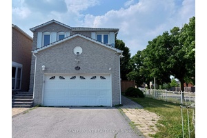 Well Maintained Detached Home.