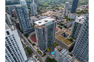 Spectacular 2 Level Penthouse at Tridel's Republic of Yonge amp ; Eglinton A Rare Gem.