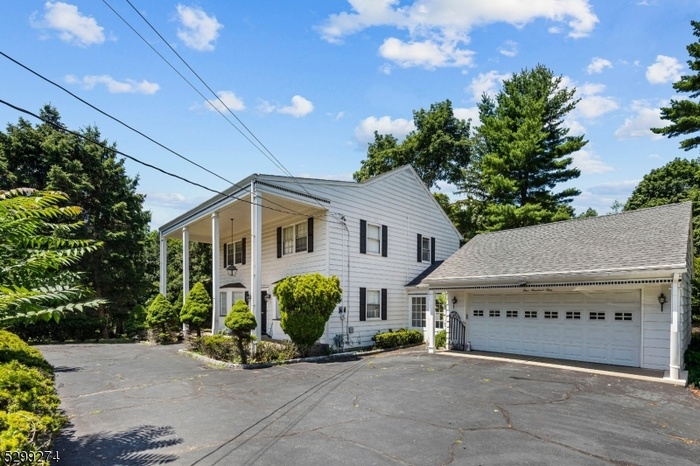 Beautiful Colonial