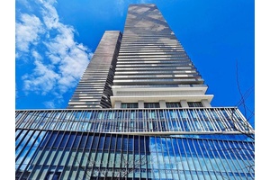 Stunning Unit At Luxury Sugar Wharf by Menkes.