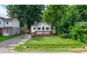 South Keswick 2 Bedroom Bungalow On Mature Lot In Quiet Neighborhood.